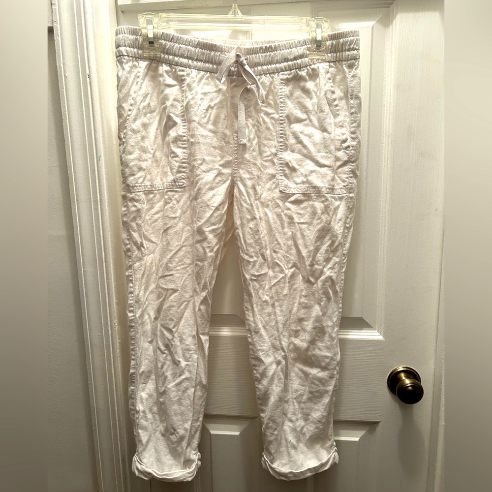 White linen cropped pants from Old Navy - Size M petite